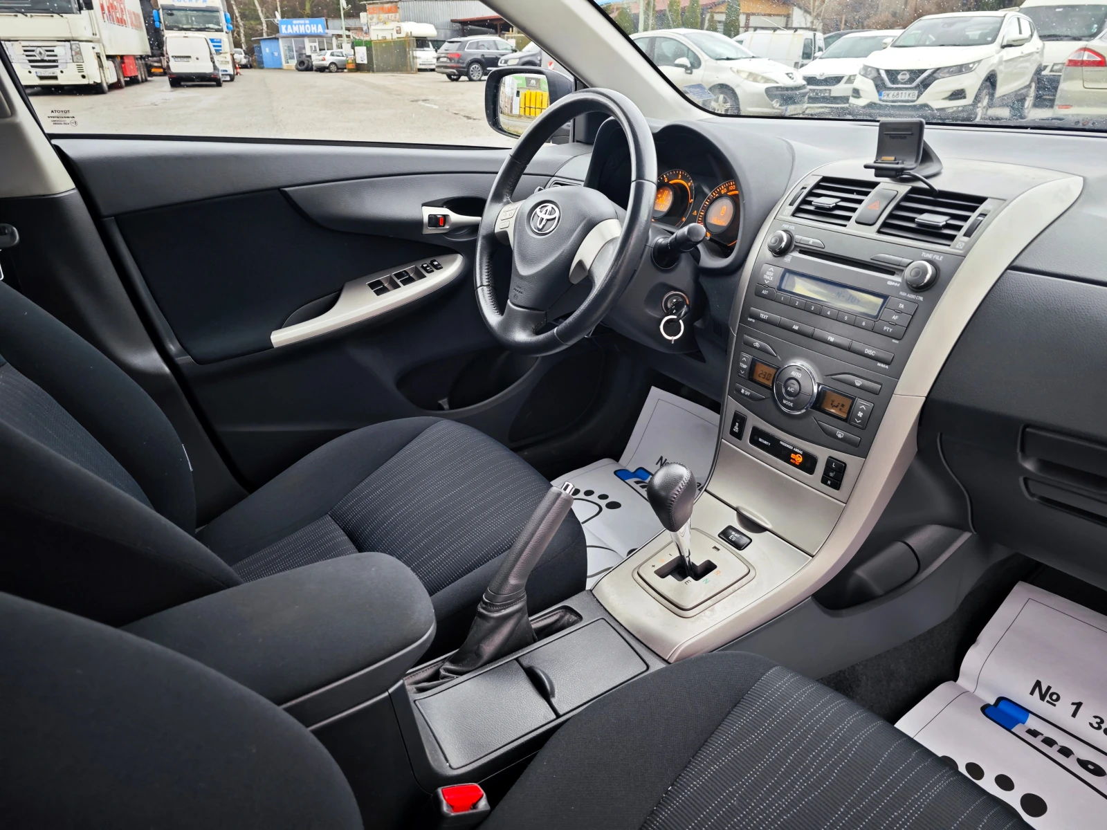 Toyota Corolla 1, 4 D4D Automat | Mobile.bg � ����������� 13