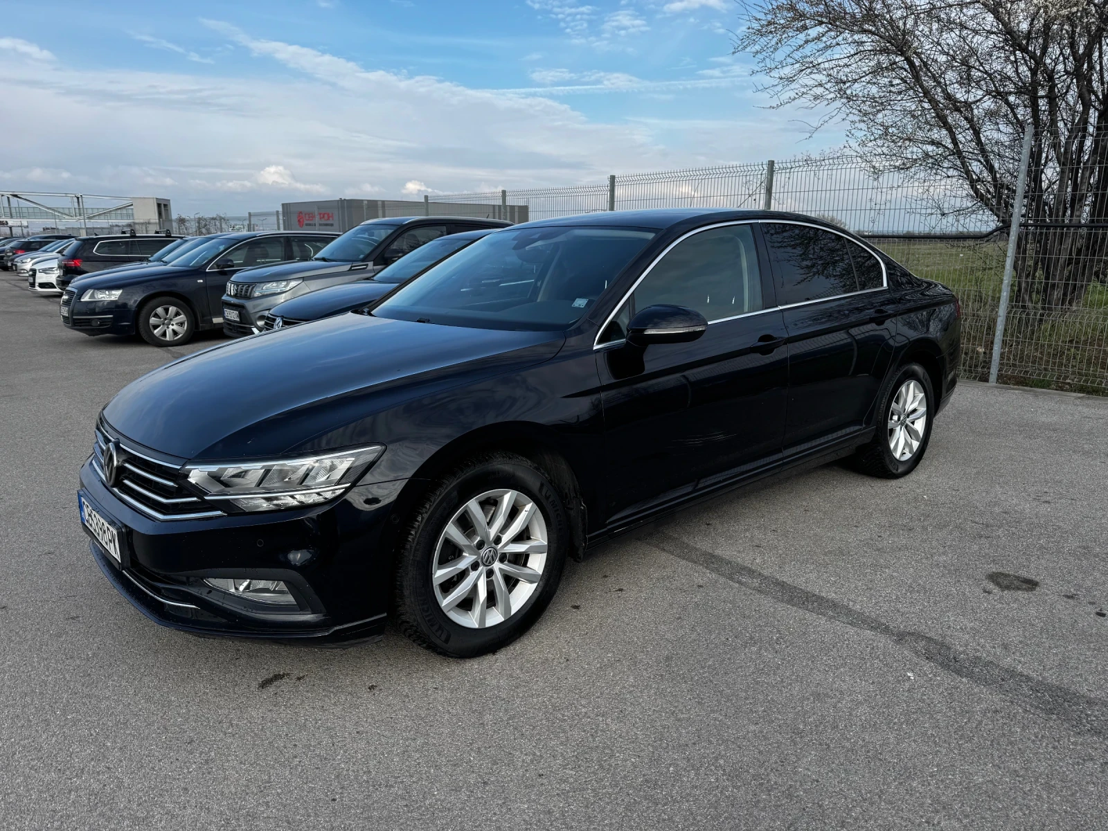 VW Passat, снимка 2 - Автомобили и джипове - 54069860