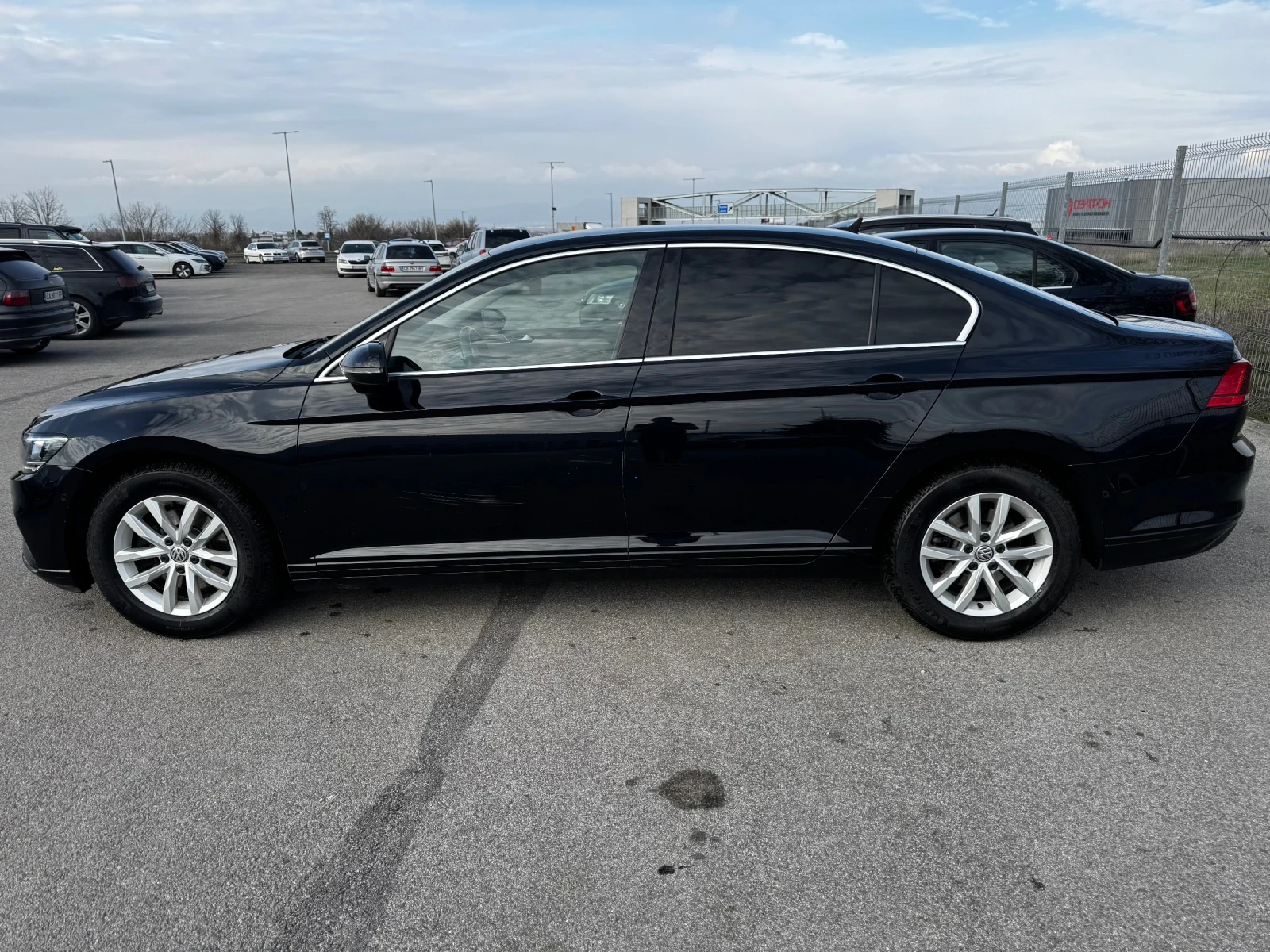 VW Passat, снимка 3 - Автомобили и джипове - 54069860