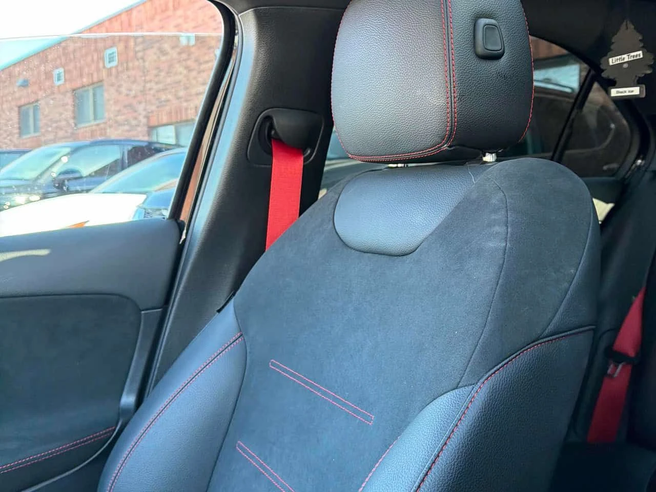 Mercedes-Benz A 35 * AMG * CARFAX * ��������� * ��������� *  | Mobile.bg � ����������� 12