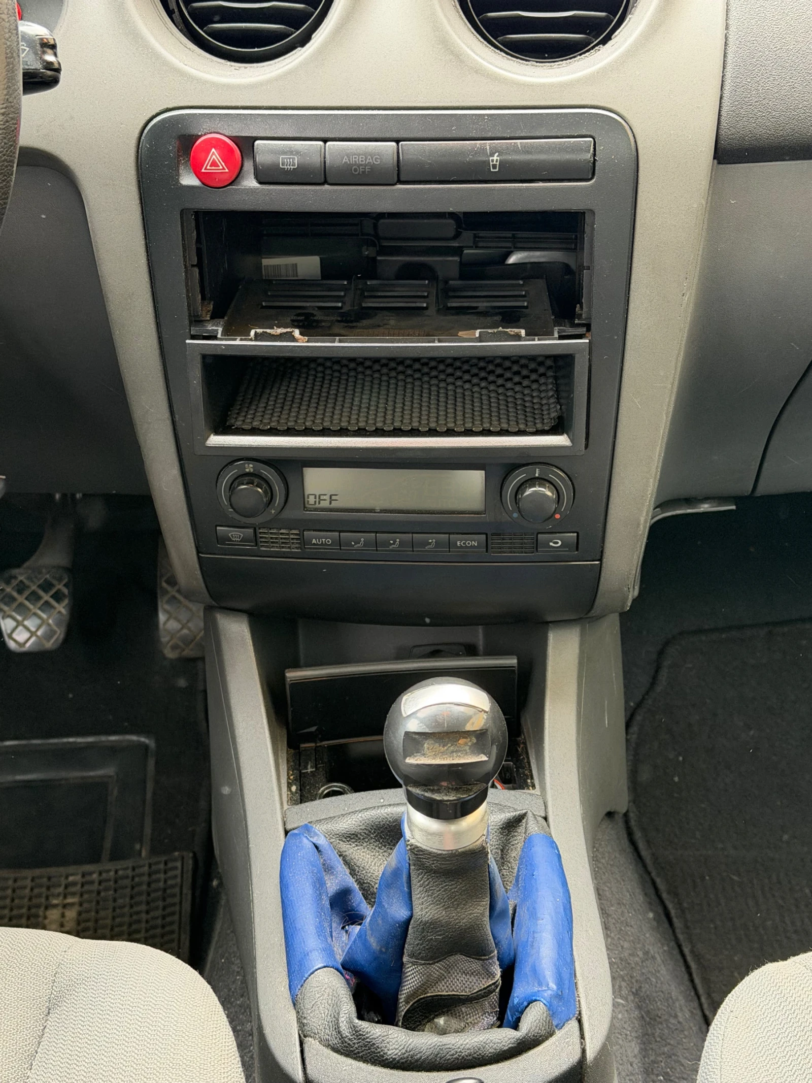 Seat Ibiza, снимка 10 - Автомобили и джипове - 54647030
