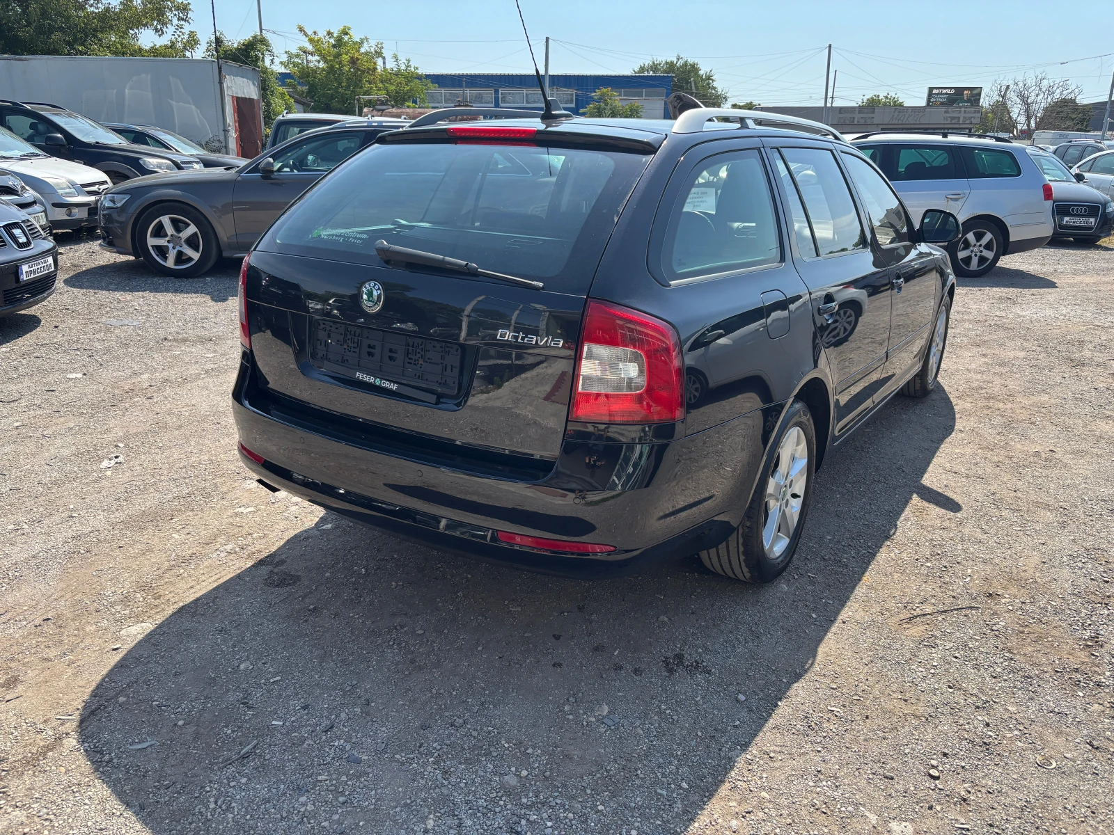 Skoda Octavia 1.6TDI COMMONRAIL, снимка 4 - Автомобили и джипове - 55432771