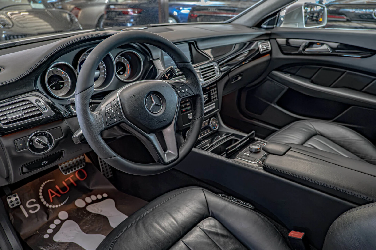 Mercedes-Benz CLS 500 4Matic/Air Matic/Камера/Подгрев/Алкантар/Шибедах, снимка 7 - Автомобили и джипове - 56219289