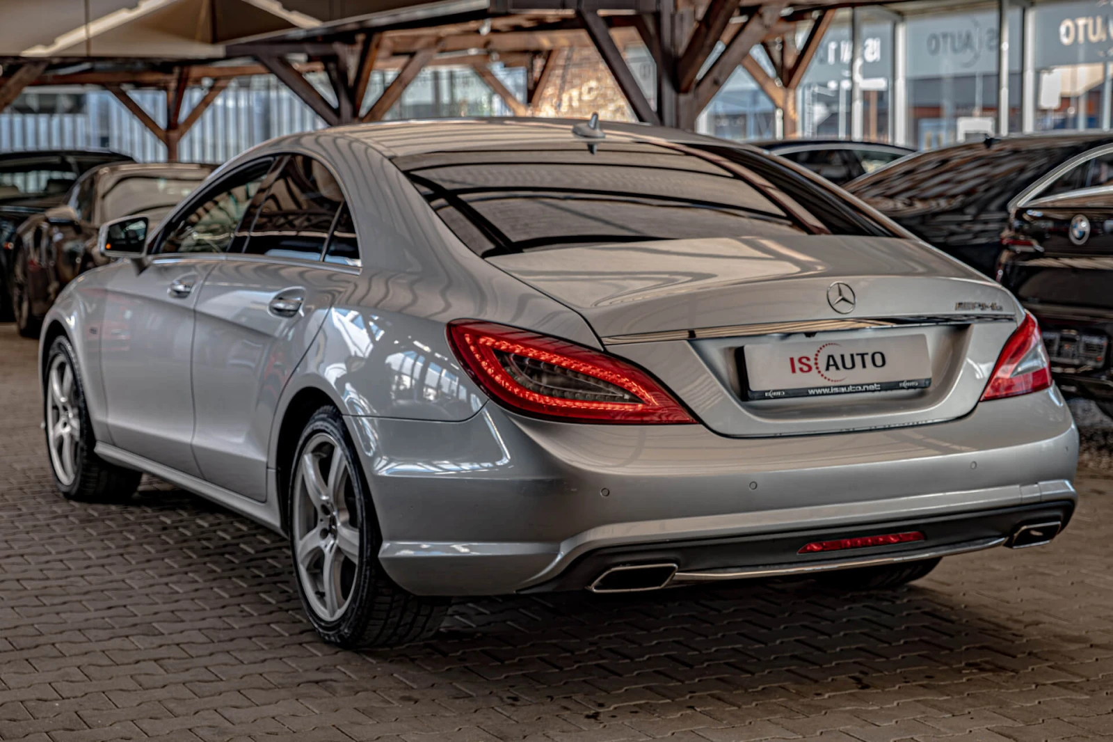 Mercedes-Benz CLS 500 4Matic/Air Matic/Камера/Подгрев/Алкантар/Шибедах, снимка 5 - Автомобили и джипове - 56219289