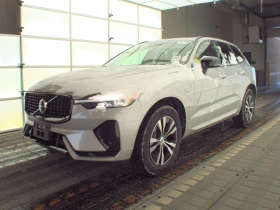 Volvo XC60 Recharge Plug-In Hybrid T8 Core Dark Theme