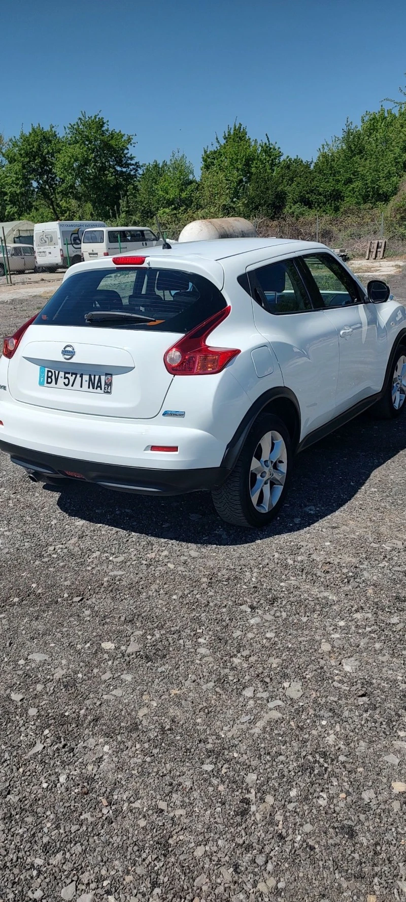 Nissan Juke 1.5 DCI, снимка 4 - Автомобили и джипове - 45439039