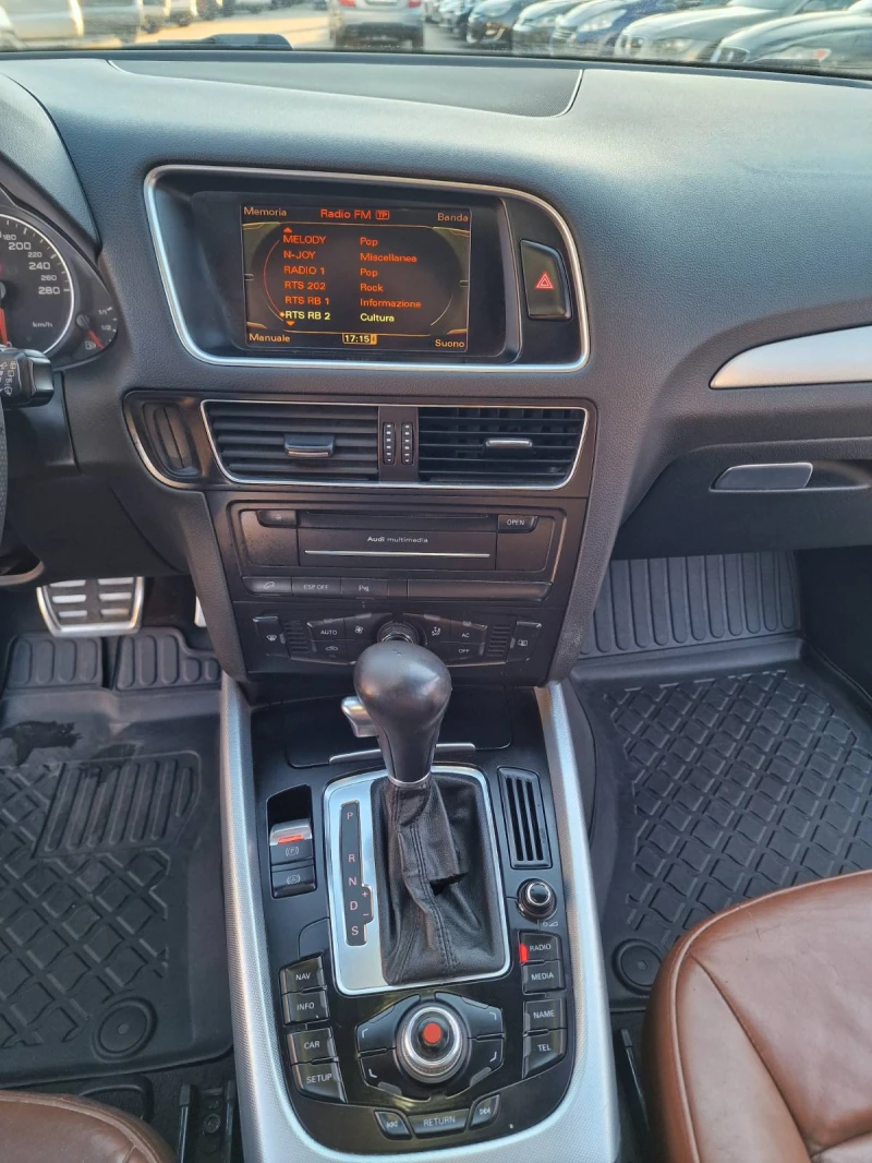 Audi Q5 2.0 DISEL, снимка 15 - Автомобили и джипове - 47432234