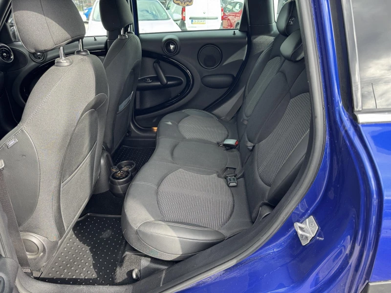 Mini Countryman 1.6 I, снимка 12 - Автомобили и джипове - 52366386