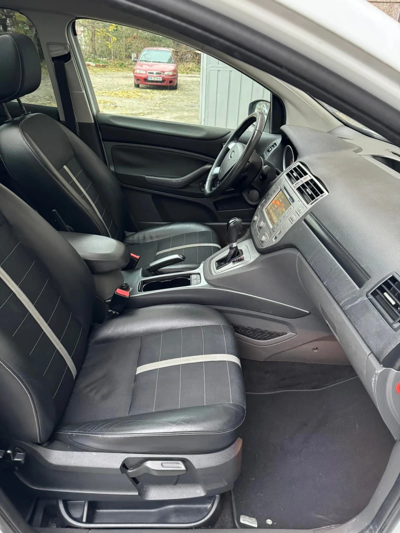 Ford Kuga 2.0TDCI 4x4/АВТОМАТ/ПАНОРАМА/РЕГИСТРИРАНА, снимка 6 - Автомобили и джипове - 53120563