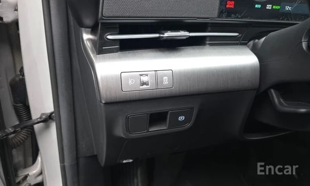 Hyundai Kona Long Range Premium | ОБДУХВАНЕ | ЗАДНА КАМЕРА | , снимка 12 - Автомобили и джипове - 54184973