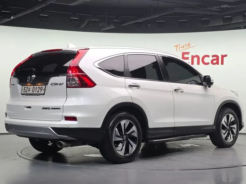 Honda Cr-v 2.4 4WD TOURING, снимка 2 - Автомобили и джипове - 55783493