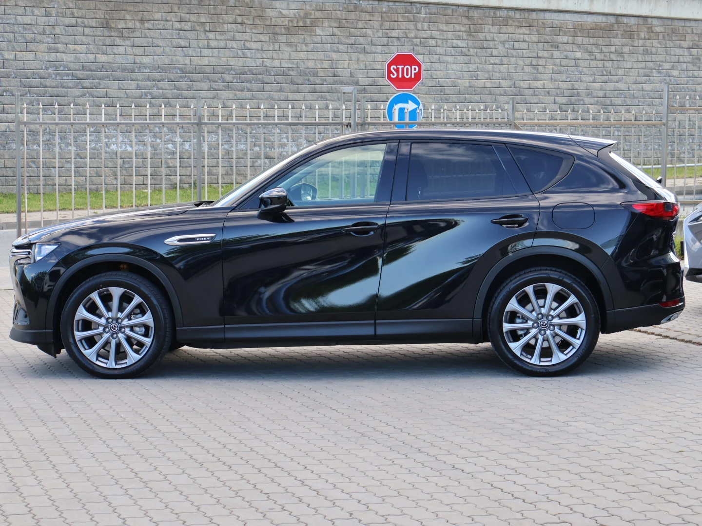 Mazda CX-60 2.5 e-SKYACTIV PHEV EXCLUSIVE LINE 4x4 Automatic - изображение 7