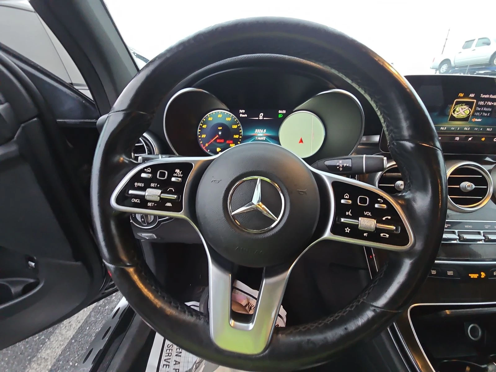 Mercedes-Benz GLC 300 4MATIC* AMG-pkg* Night-pkg* Distronic* LED* Подгре - изображение 4