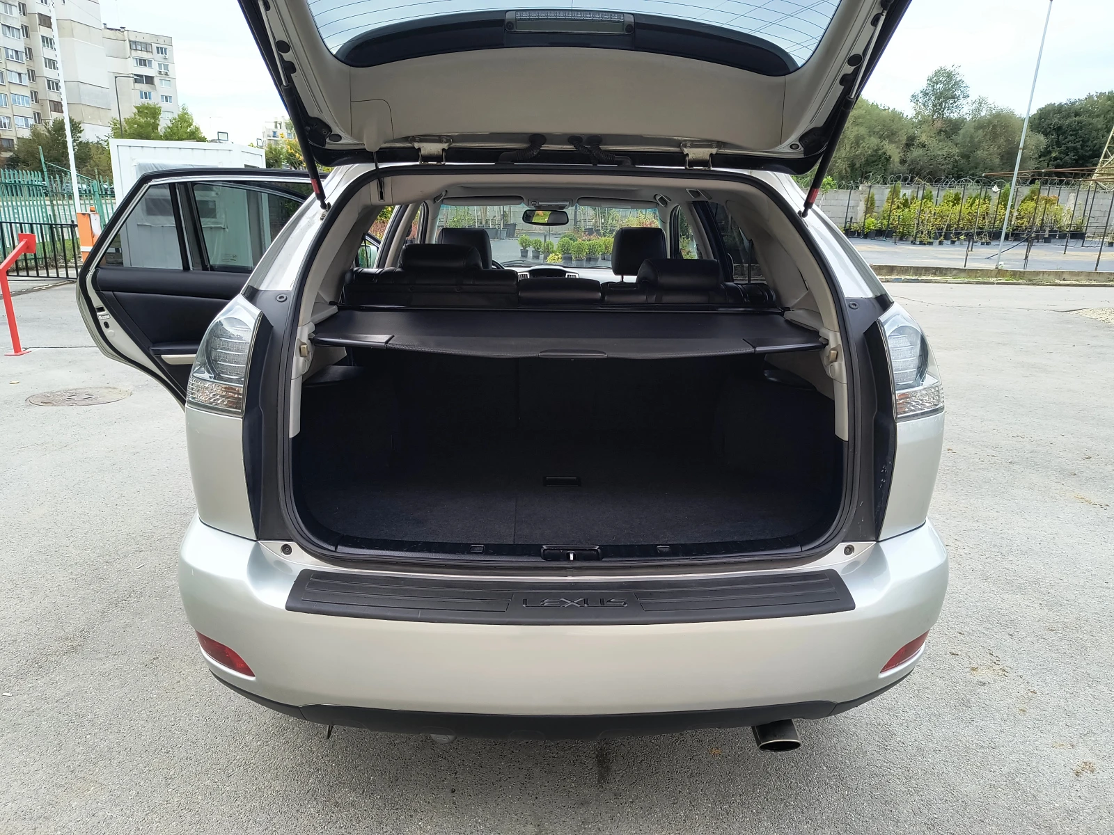 Lexus RX 400h 3.3i/HYBRID/4x4/FULL - изображение 9