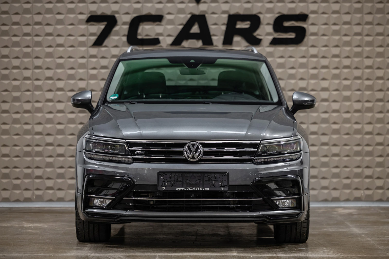 VW Tiguan R-line/2.0 TSI/4MOTION/DSG/360//  | Mobile.bg   2