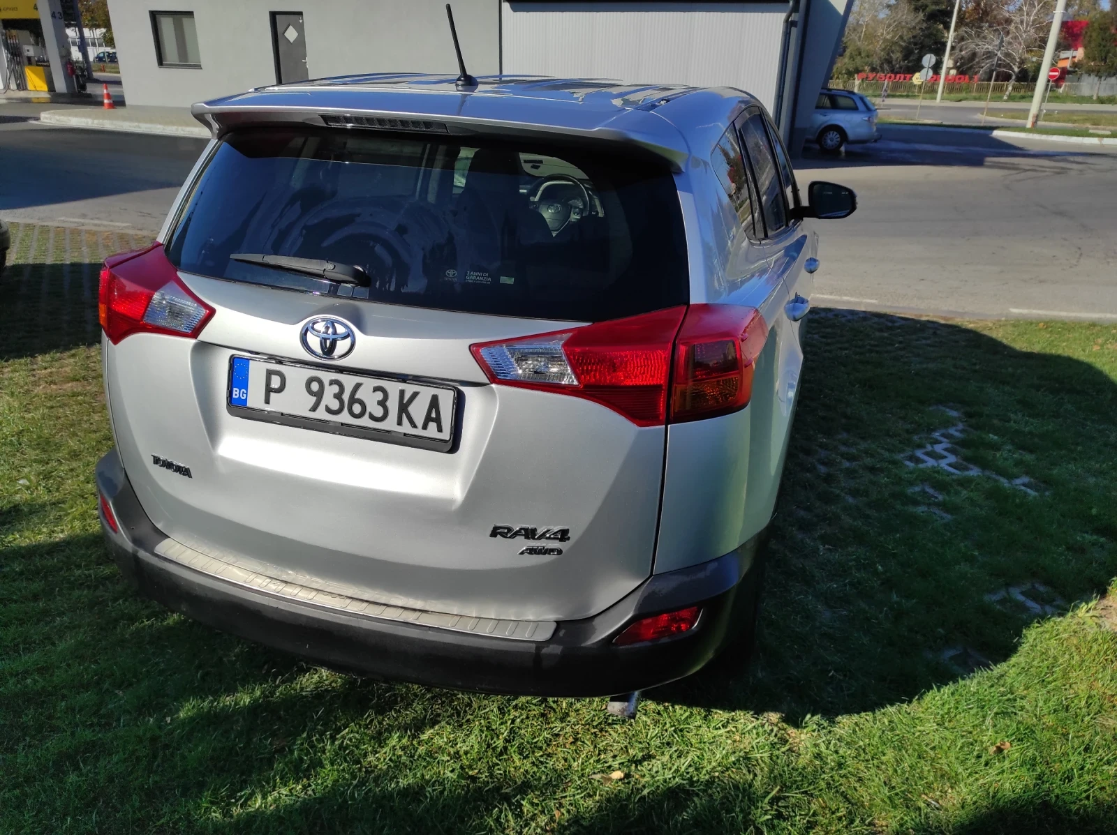 Toyota Rav4 2.2 D4D, снимка 2 - Автомобили и джипове - 53892309