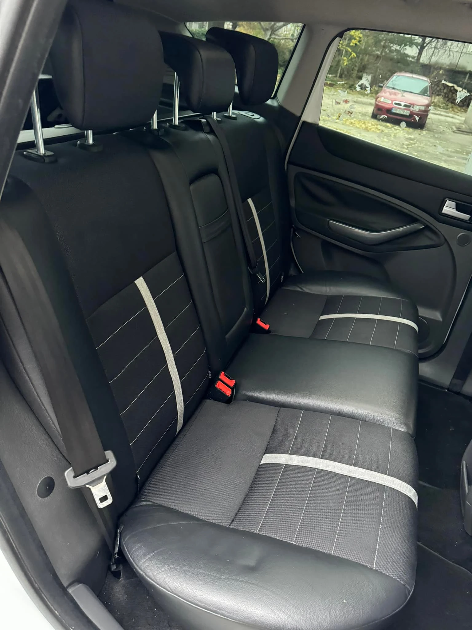 Ford Kuga 2.0TDCI 4x4/АВТОМАТ/ПАНОРАМА/РЕГИСТРИРАНА - изображение 10