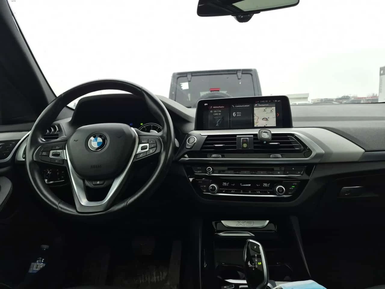 BMW X3 * XDRIVE30I * CARFAX * БЕЗ ПЪРВОНАЧАЛНА ВНОСКА, снимка 10 - Автомобили и джипове - 53740202