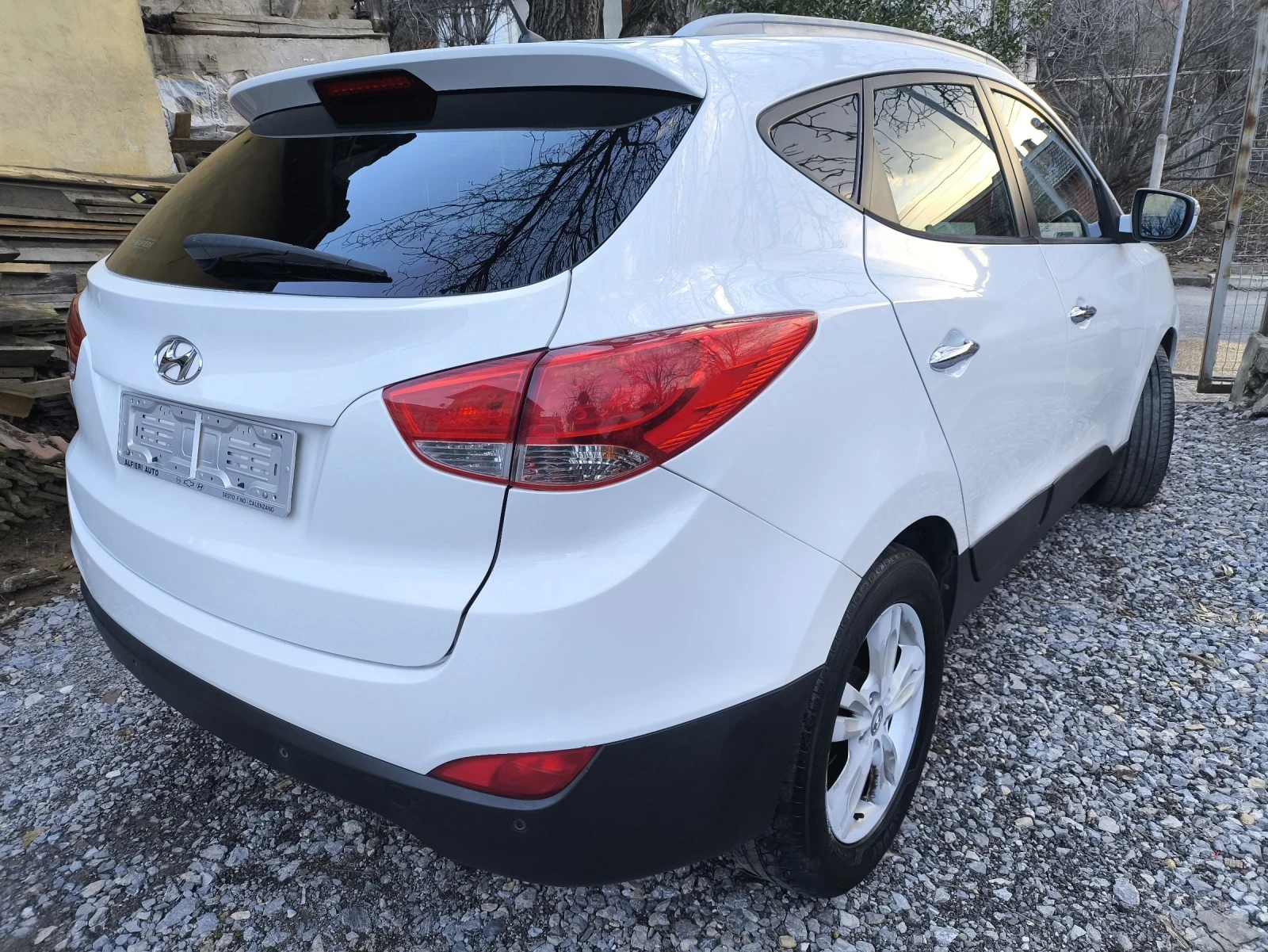 Hyundai IX35 2.0 CRDI, снимка 5 - Автомобили и джипове - 53748908