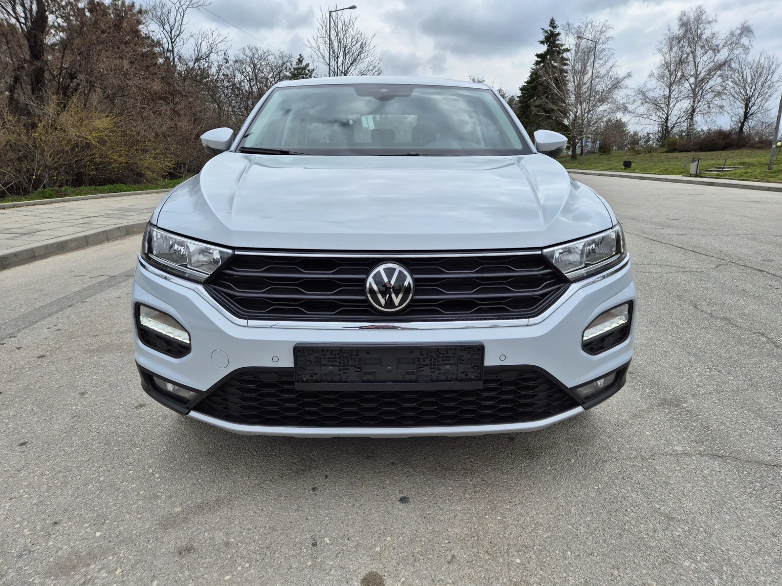 VW T-Roc 2.0TDI DSG7 LED Distr Assist 12.2021г, снимка 5 - Автомобили и джипове - 53906435