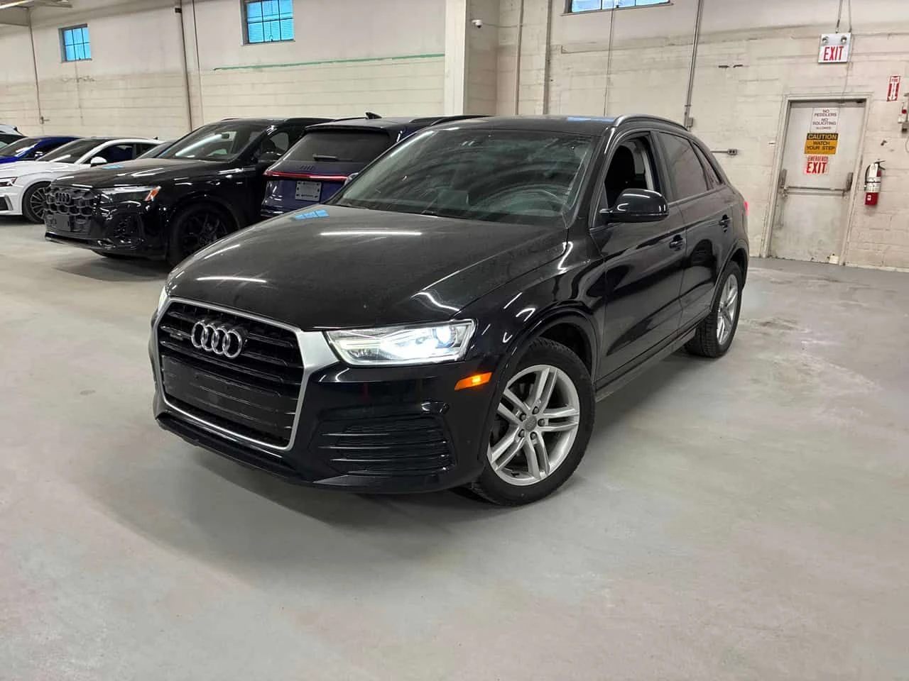 Audi Q3 * Komfort * PANO* KEYLESS* ПОДГРЕВ* 