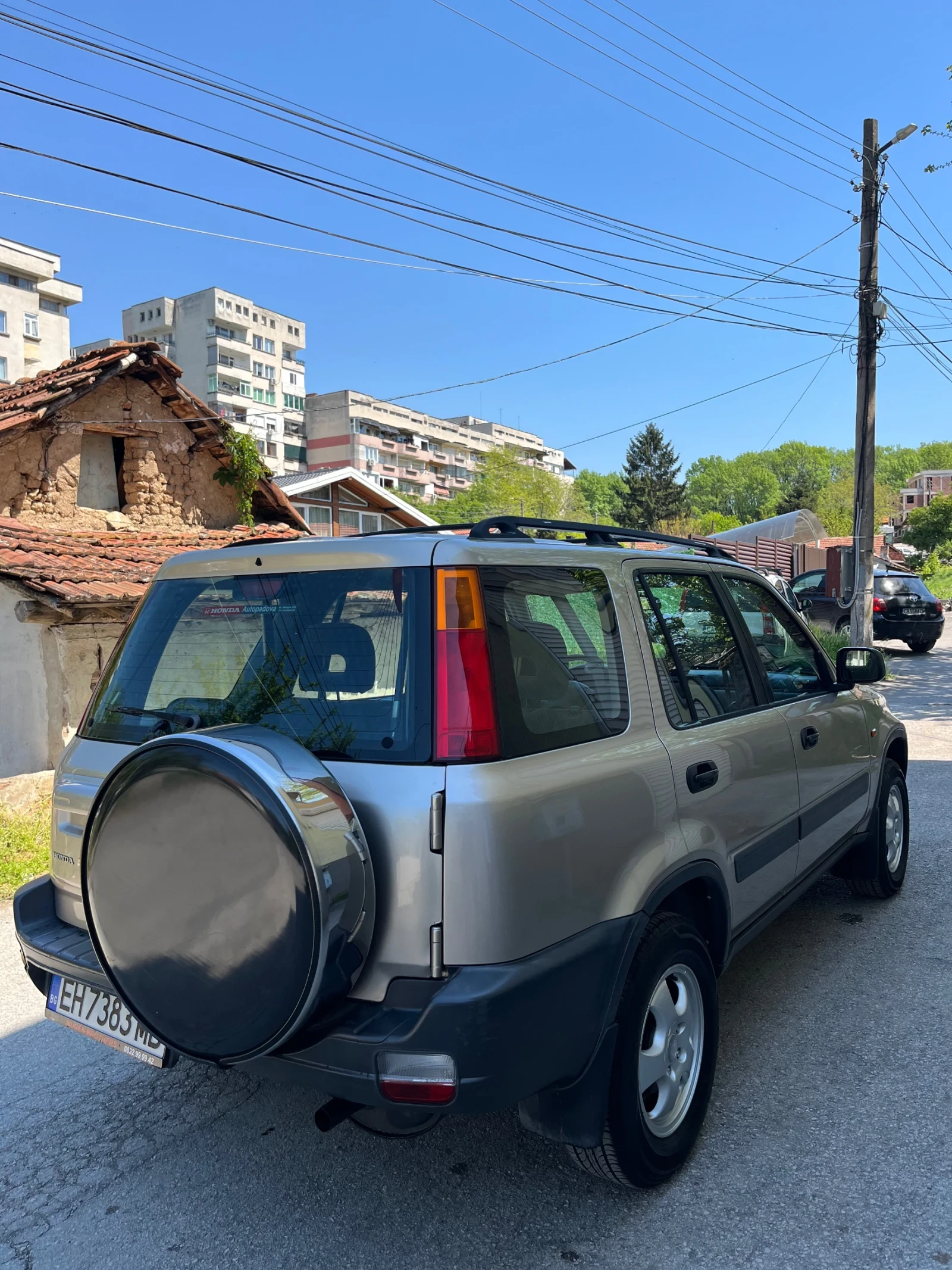 Honda Cr-v 2.0i 147, снимка 3 - Автомобили и джипове - 54425646