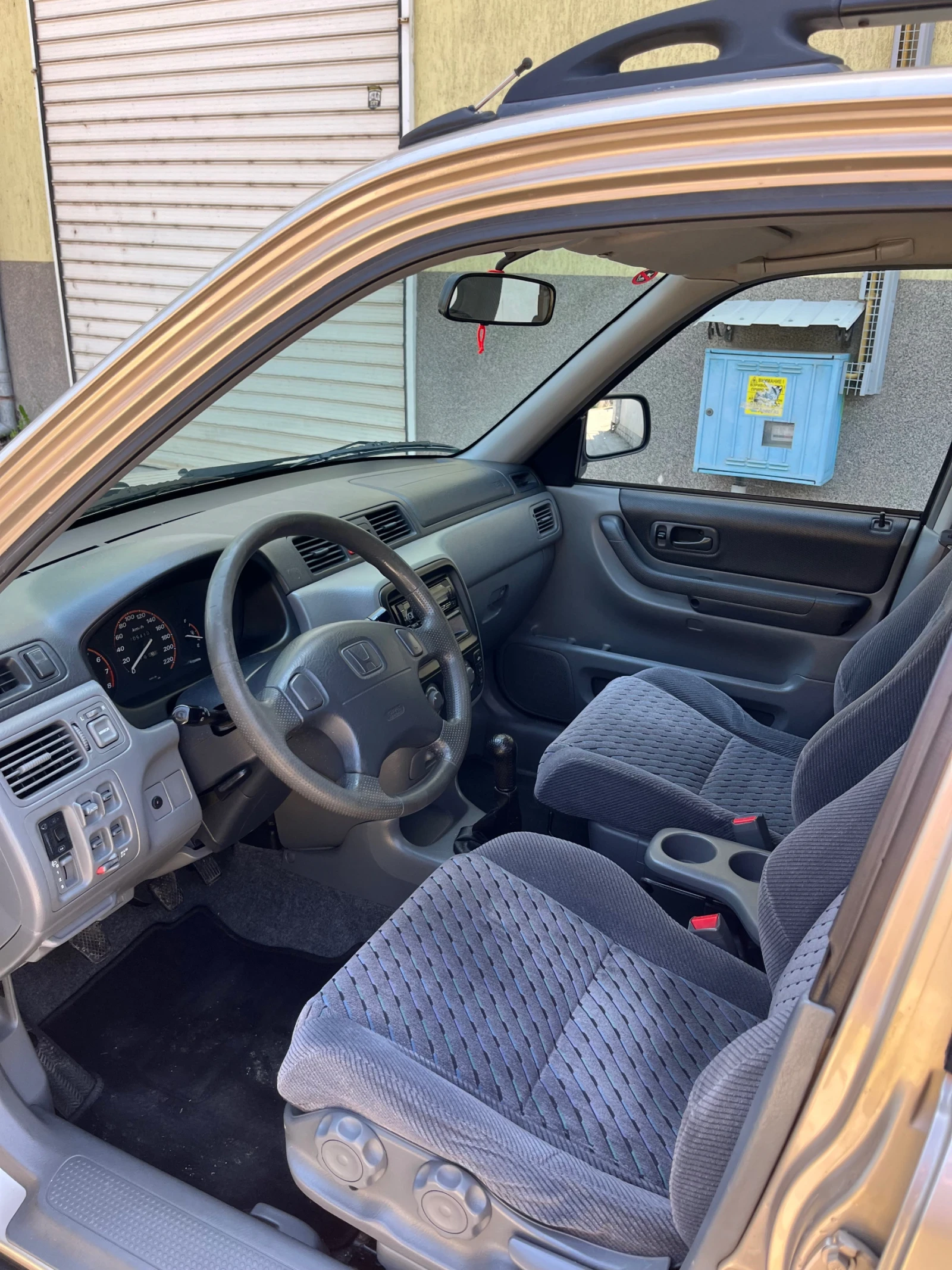 Honda Cr-v 2.0i 147, снимка 9 - Автомобили и джипове - 54425646