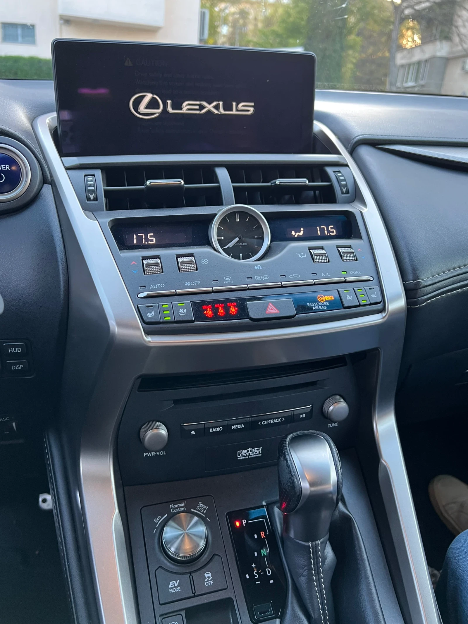 Lexus NX 300h F Sport / Mark Levinson / Facelift / 4х4, снимка 6 - Автомобили и джипове - 54440680
