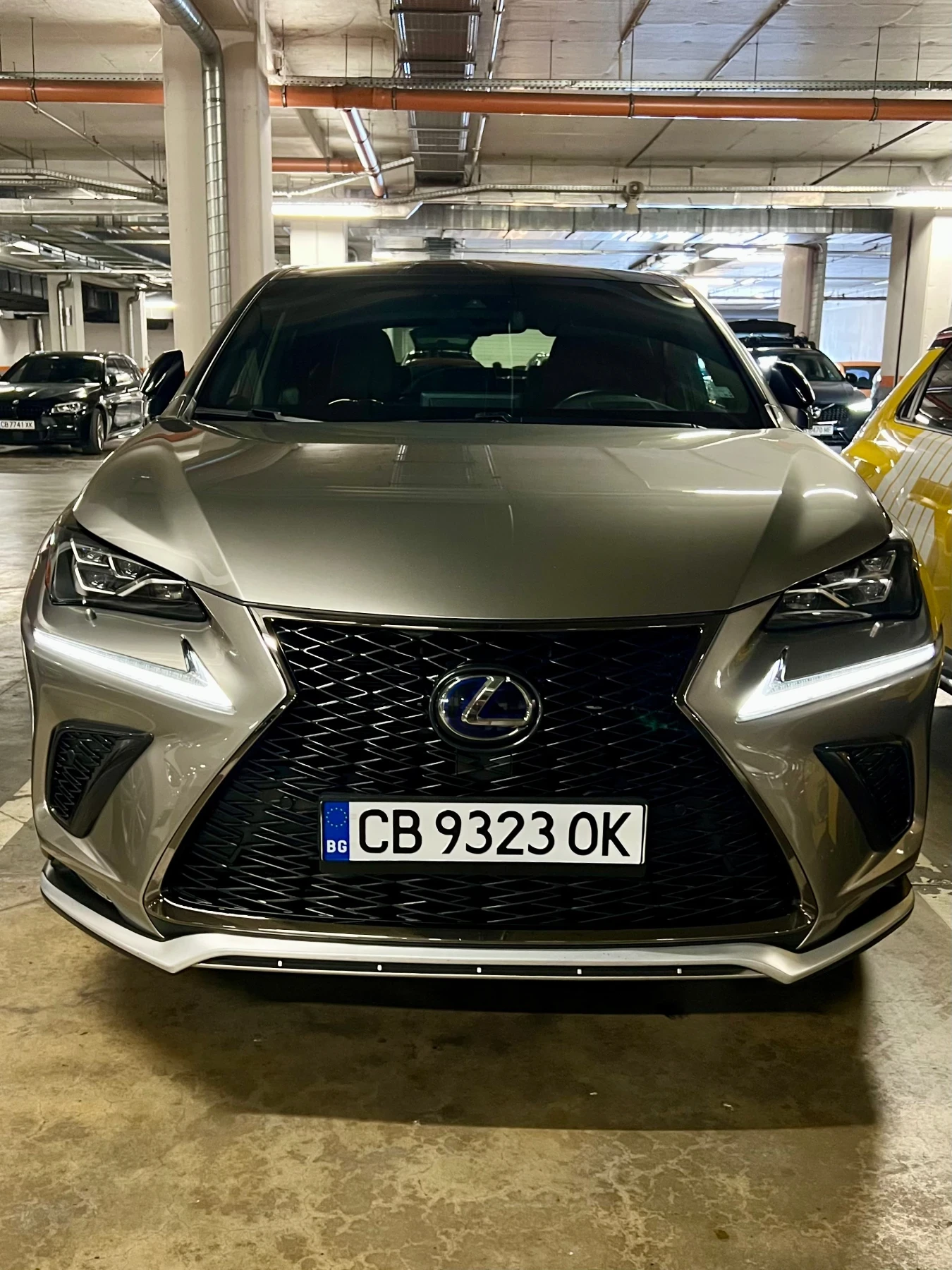 Lexus NX 300h F Sport / Facelift / Led / Mark Levinson / 4x4, снимка 2 - Автомобили и джипове - 55083445