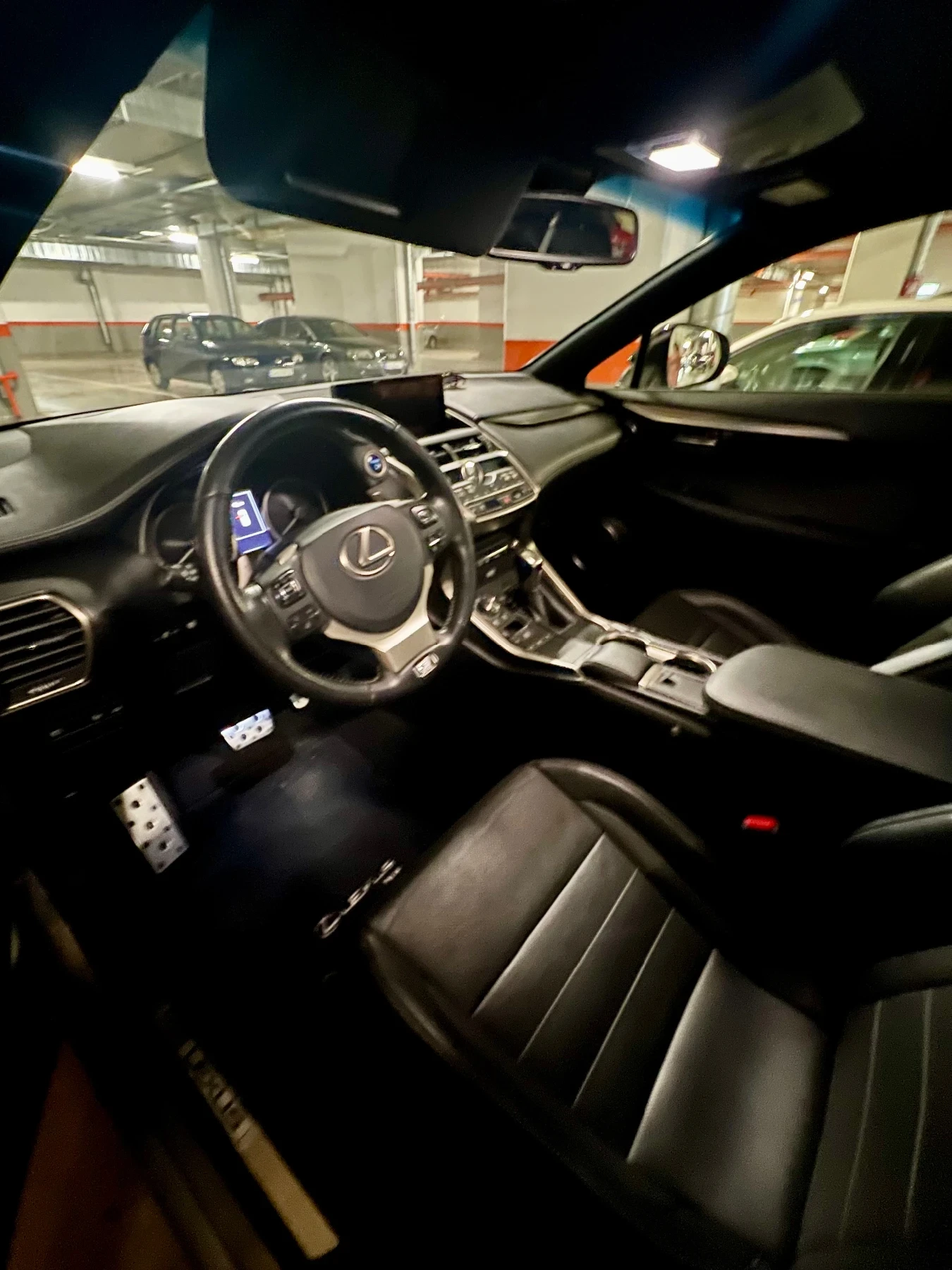 Lexus NX 300h F Sport / Facelift / Led / Mark Levinson / 4x4, снимка 9 - Автомобили и джипове - 55083445
