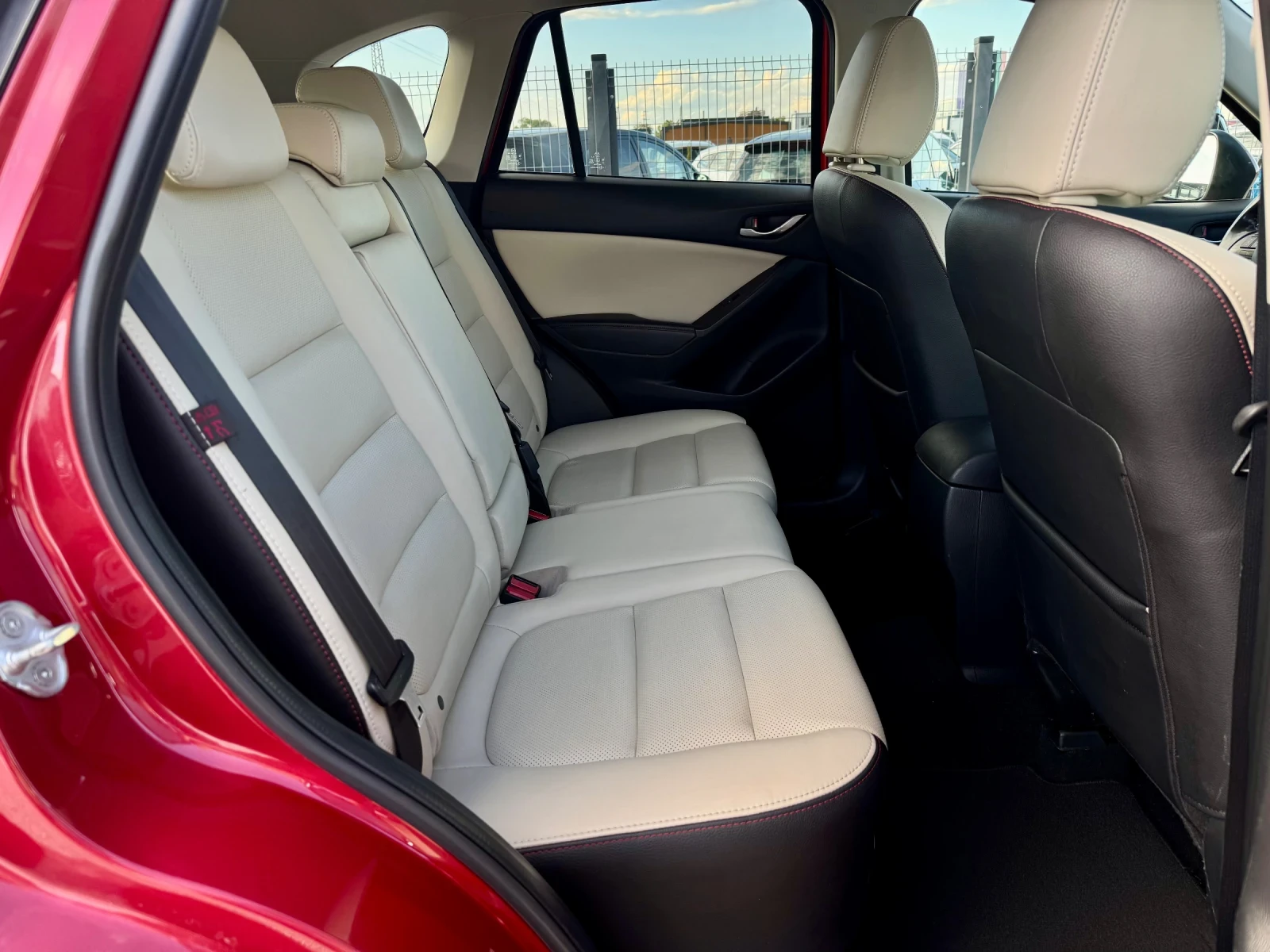 Mazda CX-5 2.2D 4X4 FULL, снимка 12 - Автомобили и джипове - 54580389