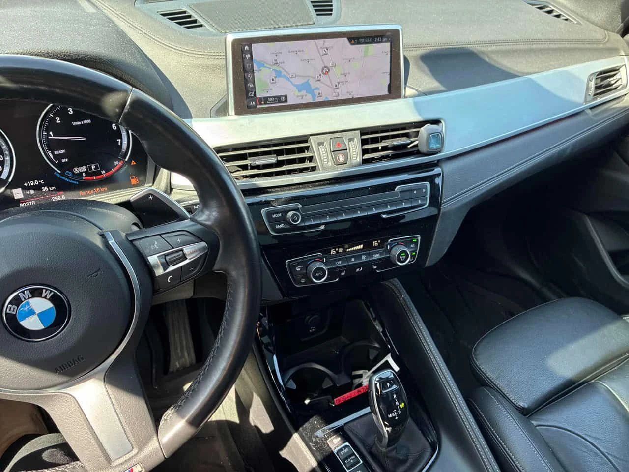 BMW X1 xDrive28i| Pano| Memory| Подгреви| , снимка 10 - Автомобили и джипове - 54644197