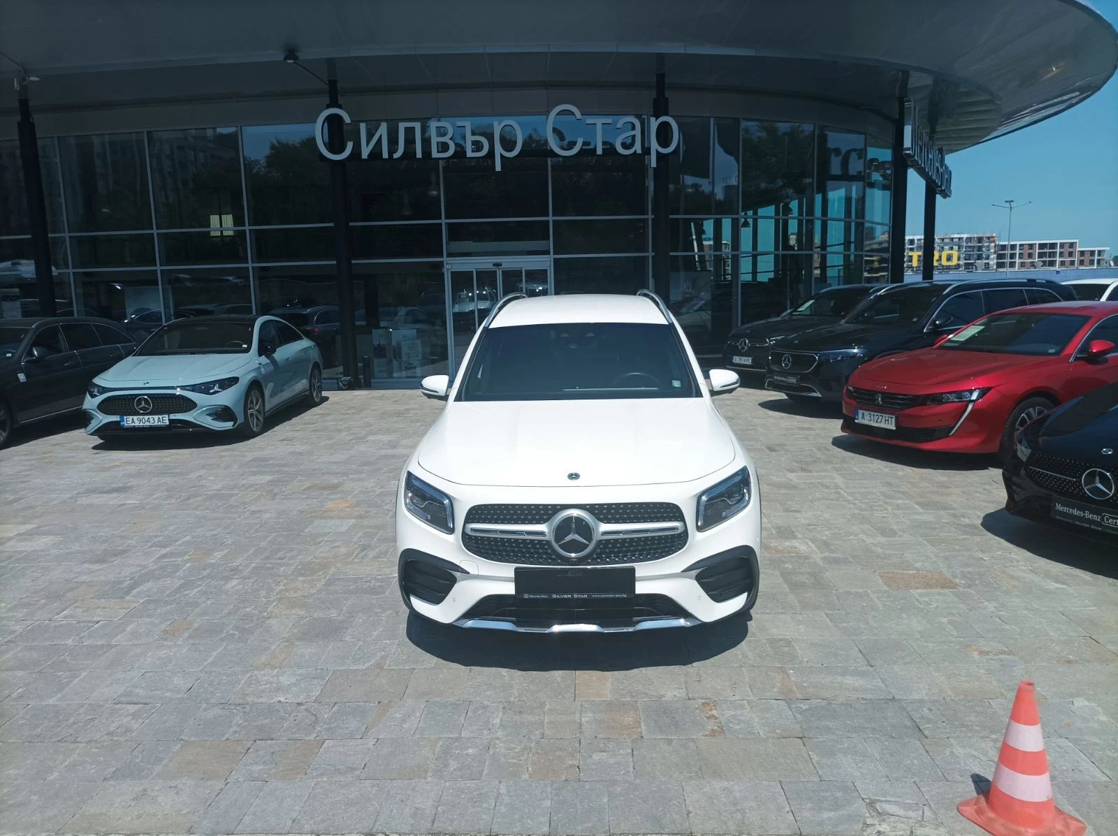 Mercedes-Benz GLB 220 d 4MATIC, снимка 2 - Автомобили и джипове - 54740833