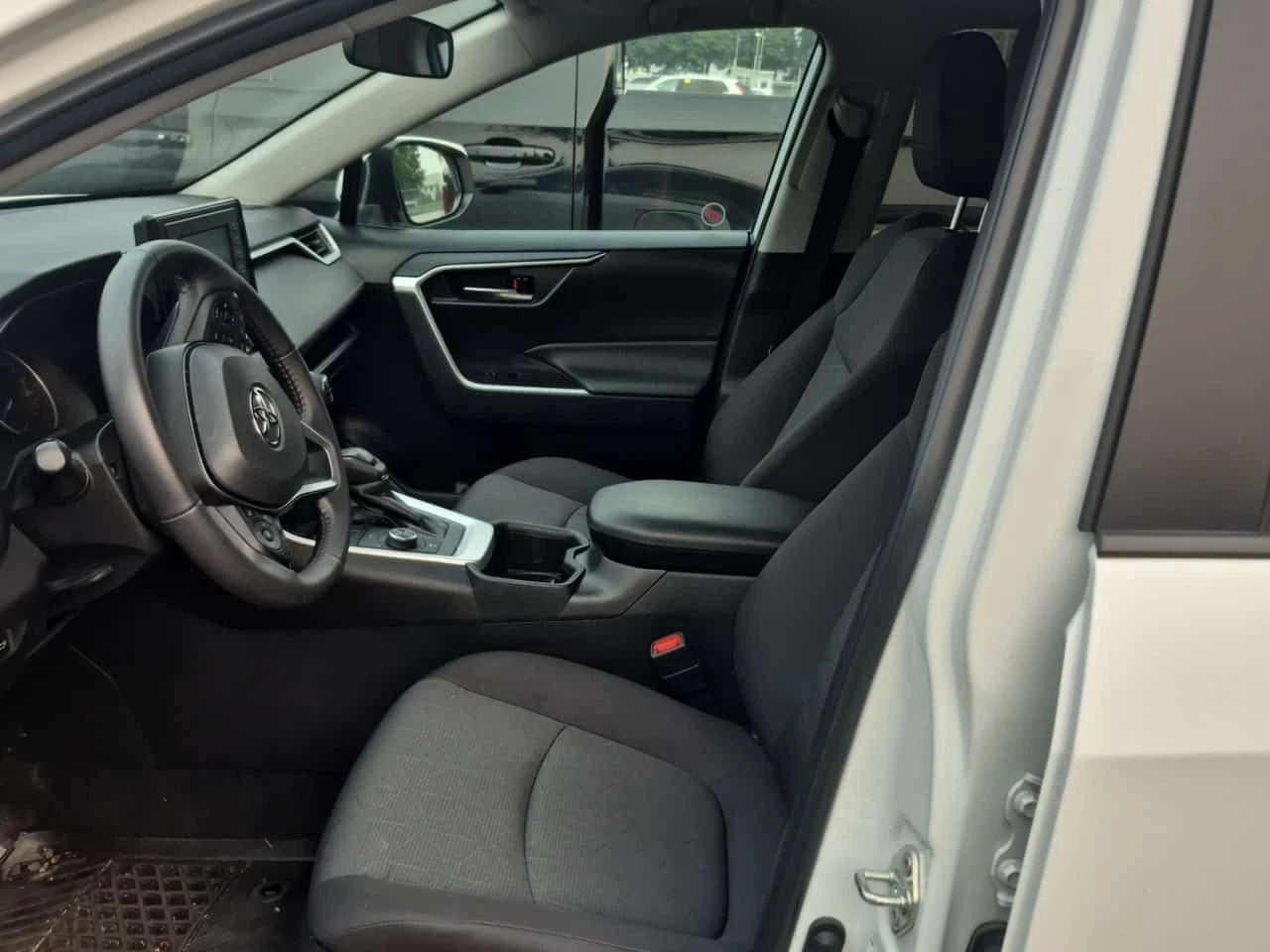 Toyota Rav4 HYBRID XLE| PANO| ПОДГРЕВИ| 2 КЛЮЧА| , снимка 7 - Автомобили и джипове - 55325124