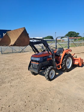 Трактор Kubota СКАЙТРАК , снимка 1