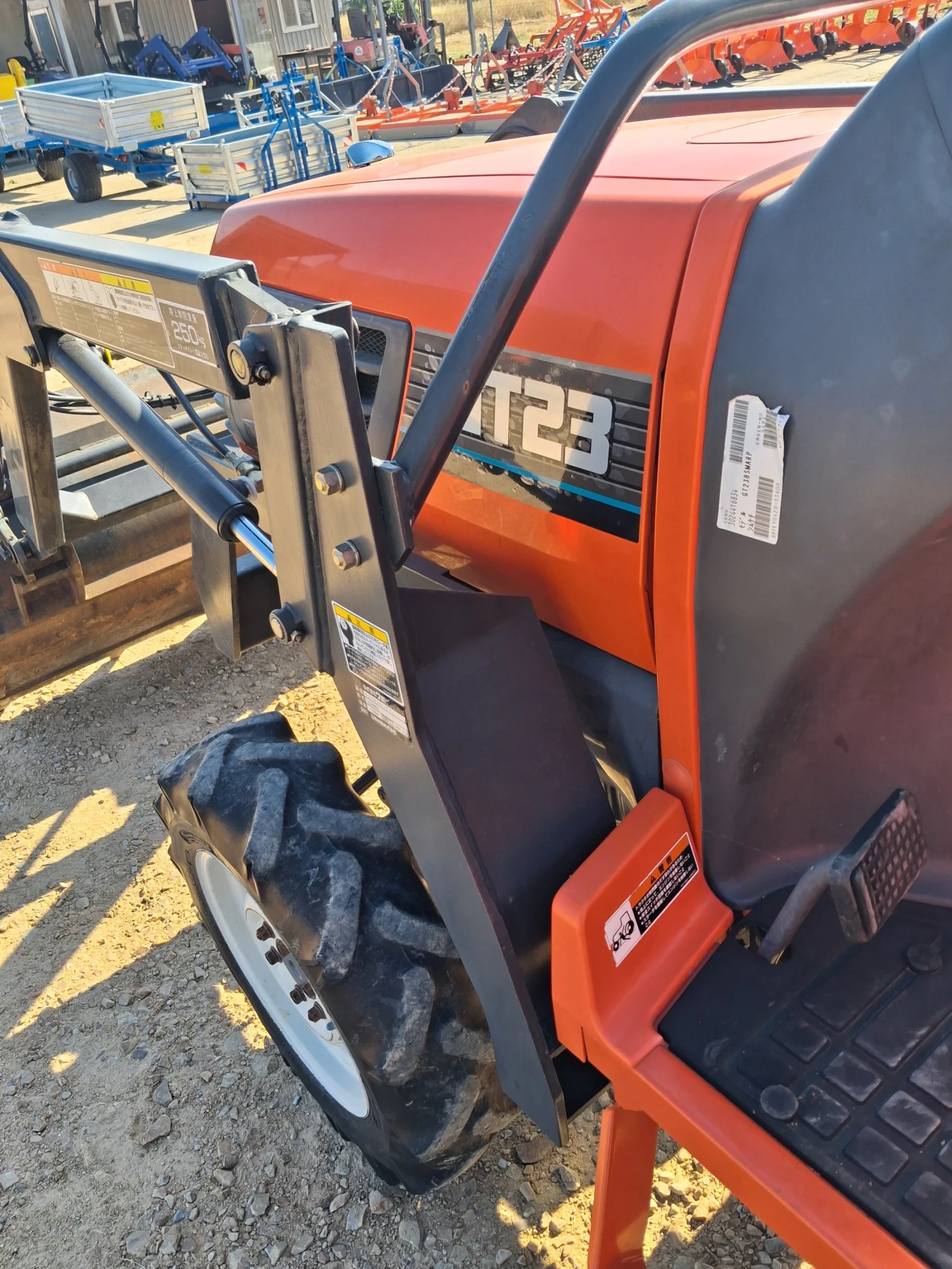 Трактор Kubota СКАЙТРАК , снимка 10 - Селскостопанска техника - 55098614