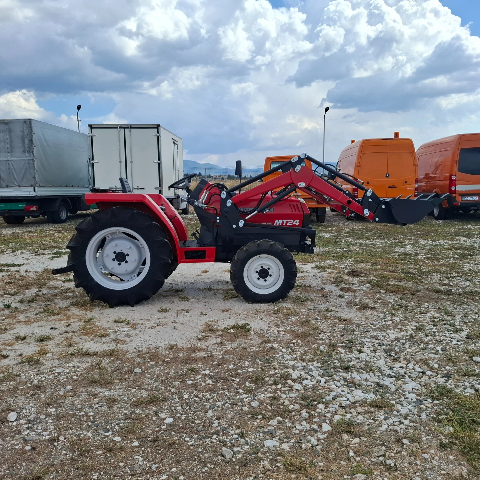 Трактор Mitsubishi MT24 , снимка 8 - Селскостопанска техника - 55940036