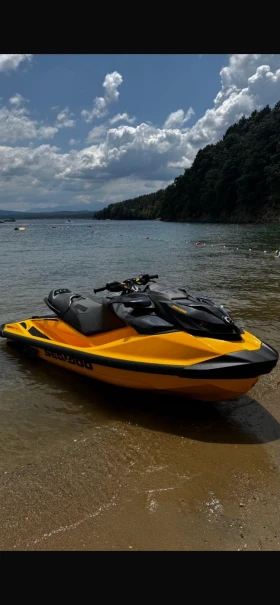 Джет Bombardier Sea Doo RXP 300 Millennium Yellow, снимка 1