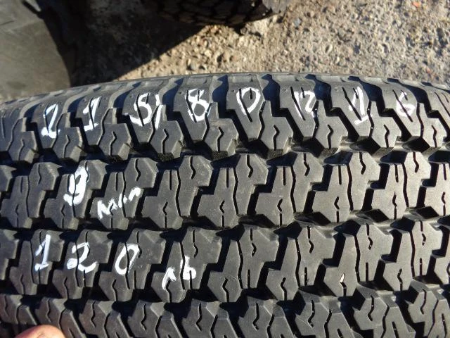 Гуми Зимни 215/80R16, снимка 2 - Гуми и джанти - 12814889