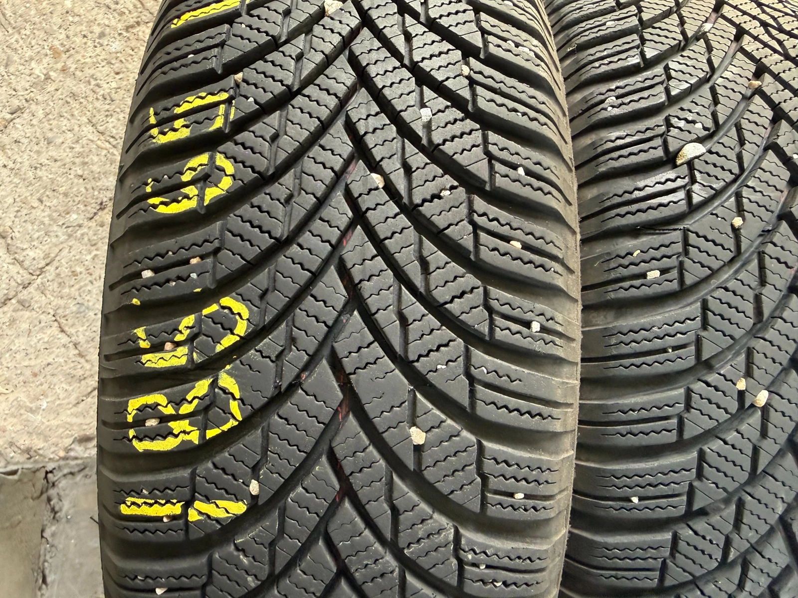 Гуми Зимни 185/65R15, снимка 4 - Гуми и джанти - 56277844