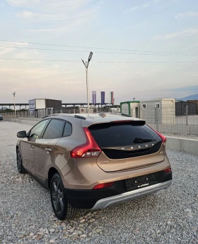 Volvo V40 Cross Country 5B Cross Country  | Mobile.bg    3