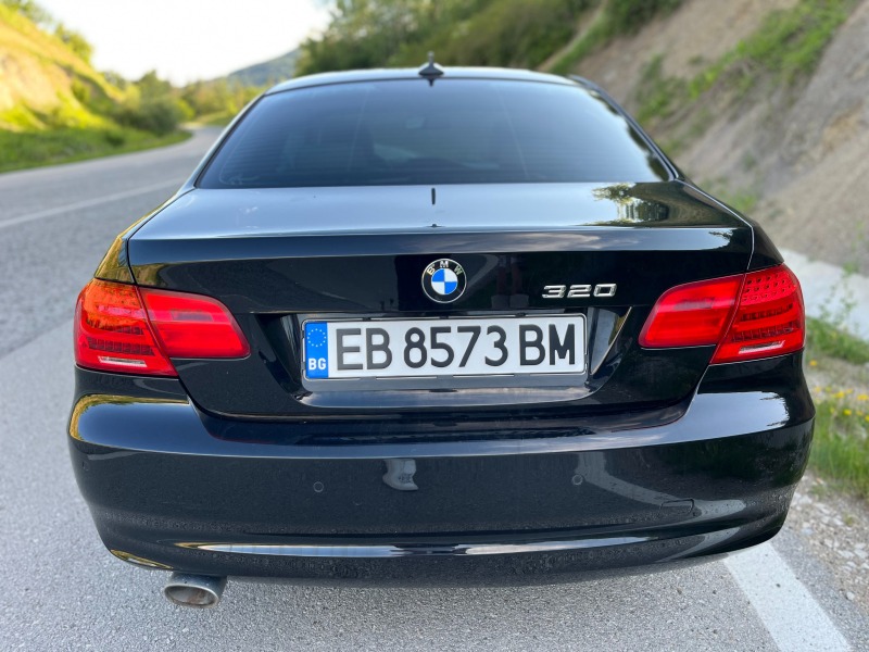 BMW 320 Facelift LCI, снимка 5 - Автомобили и джипове - 43804286