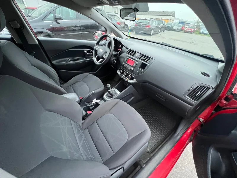 Kia Rio, снимка 8 - Автомобили и джипове - 47948207