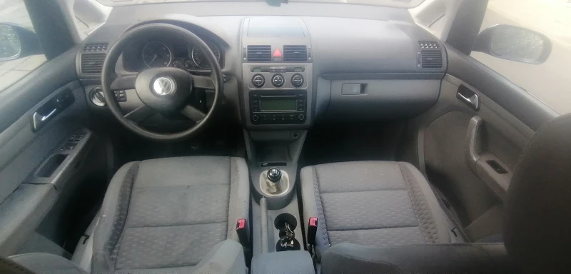 VW Touran 1.9tdi 105ks, снимка 6 - Автомобили и джипове - 48839909