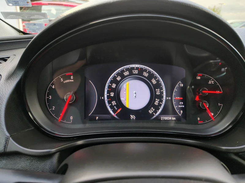 Opel Insignia 2.0CDTI, снимка 12 - Автомобили и джипове - 51690949