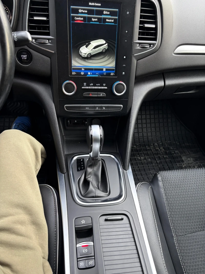 Renault Megane 1.5dci Bose, снимка 8 - Автомобили и джипове - 52727799