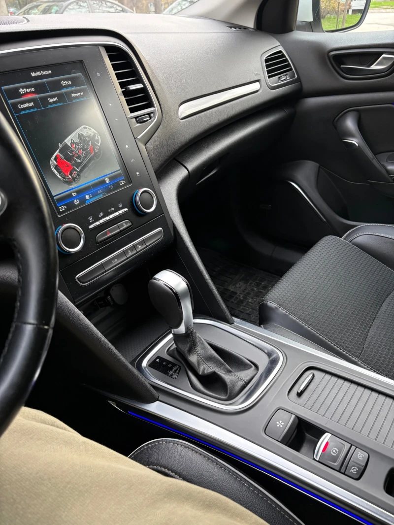 Renault Megane 1.5dci Bose, снимка 10 - Автомобили и джипове - 52727799