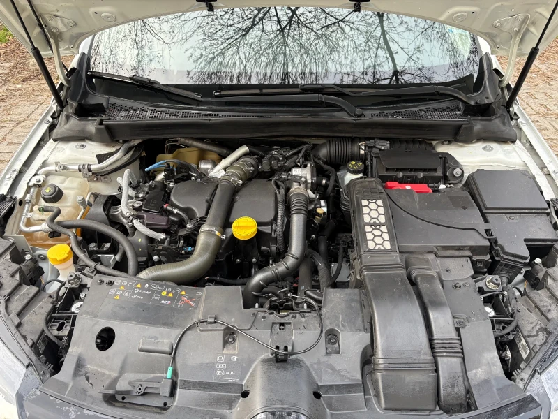 Renault Megane 1.5dci Bose, снимка 17 - Автомобили и джипове - 52727799