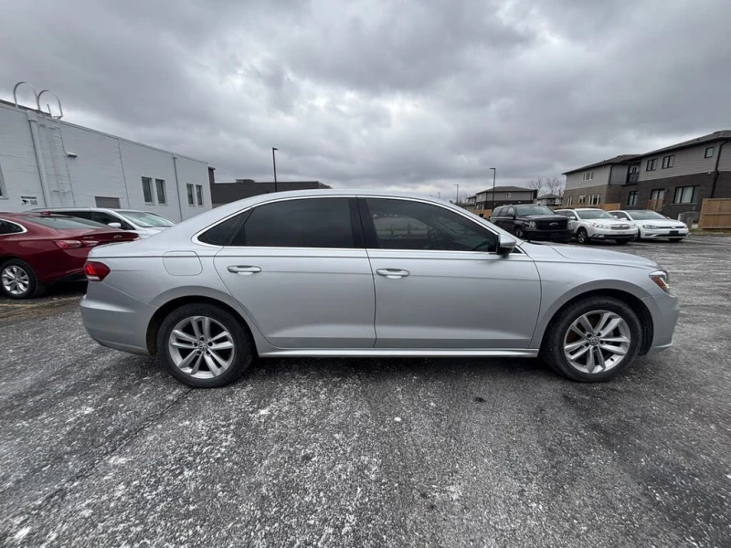 VW Passat 2.0T Highline FWD* АвтоКредит* (Цена до БГ) , снимка 4 - Автомобили и джипове - 53403722