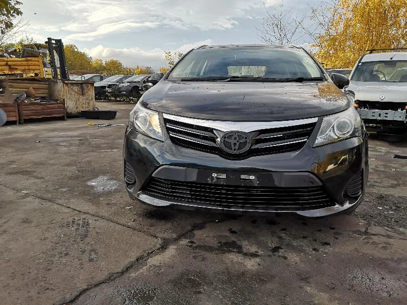 Toyota Avensis 2.2D4D, снимка 11 - Автомобили и джипове - 39858167